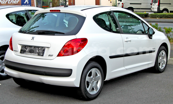 Buy Used Peugeot 207 White Car in Blantyre in Malawi