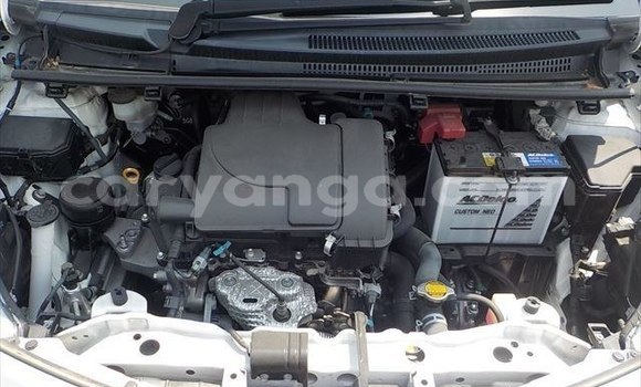 Buy Used Toyota Vitz White Car in Balaka in Balaka Buy Used Toyota Vitz White Car in Balaka in Balaka