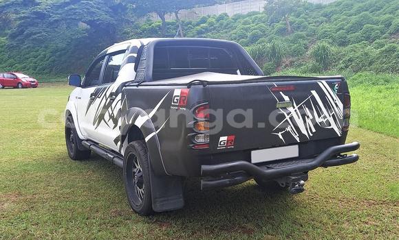 Buy Used Toyota Hilux White Car in Balaka in Balaka Buy Used Toyota Hilux White Car in Balaka in Balaka