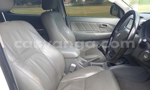 Buy Used Toyota Hilux White Car in Balaka in Balaka Buy Used Toyota Hilux White Car in Balaka in Balaka