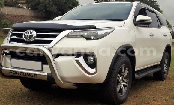 Buy Used Toyota Fortuner White Car in Balaka in Balaka Buy Used Toyota Fortuner White Car in Balaka in Balaka