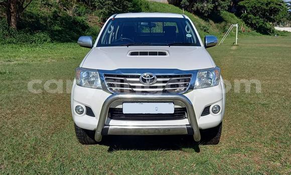 Buy Used Toyota Hilux White Car in Balaka in Balaka Buy Used Toyota Hilux White Car in Balaka in Balaka