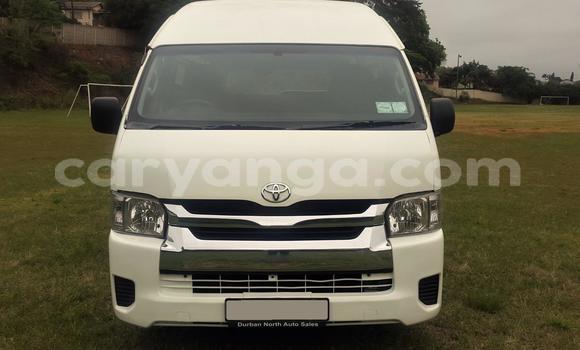 Buy Used Toyota Granvia White Car in Balaka in Balaka Buy Used Toyota Granvia White Car in Balaka in Balaka