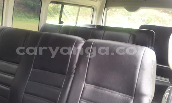 Buy Used Toyota Granvia White Car in Balaka in Balaka Buy Used Toyota Granvia White Car in Balaka in Balaka