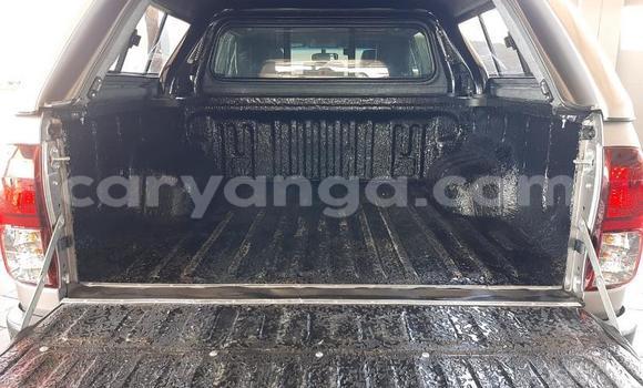 Nunua Ilio tumika Toyota Hilux Silver Gari ndani ya Blantyre nchini Malawi Nunua Ilio tumika Toyota Hilux Silver Gari ndani ya Blantyre nchini Malawi