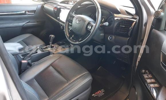 Nunua Ilio tumika Toyota Hilux Silver Gari ndani ya Blantyre nchini Malawi Nunua Ilio tumika Toyota Hilux Silver Gari ndani ya Blantyre nchini Malawi