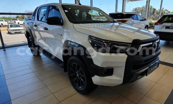 Nunua Ilio tumika Toyota Hilux White Gari ndani ya Blantyre nchini Malawi Nunua Ilio tumika Toyota Hilux White Gari ndani ya Blantyre nchini Malawi