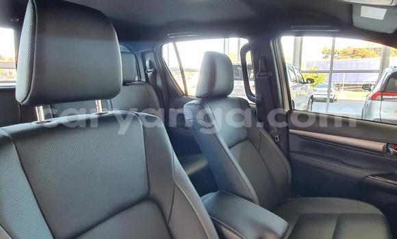 Nunua Ilio tumika Toyota Hilux White Gari ndani ya Blantyre nchini Malawi Nunua Ilio tumika Toyota Hilux White Gari ndani ya Blantyre nchini Malawi