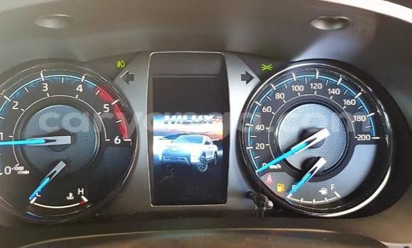 Nunua Ilio tumika Toyota Hilux White Gari ndani ya Blantyre nchini Malawi Nunua Ilio tumika Toyota Hilux White Gari ndani ya Blantyre nchini Malawi