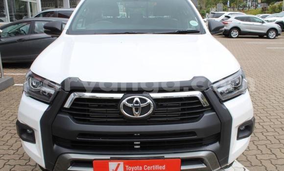 Nunua Ilio tumika Toyota Hilux White Gari ndani ya Blantyre nchini Malawi Nunua Ilio tumika Toyota Hilux White Gari ndani ya Blantyre nchini Malawi