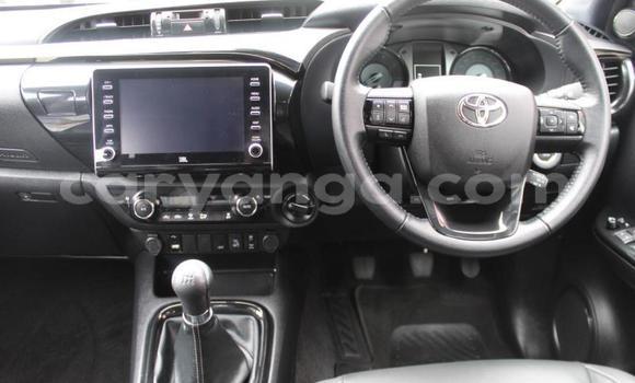 Nunua Ilio tumika Toyota Hilux White Gari ndani ya Blantyre nchini Malawi Nunua Ilio tumika Toyota Hilux White Gari ndani ya Blantyre nchini Malawi