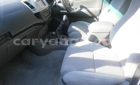 Buy Used Toyota Hilux White Car in Chilumba in Karonga Buy Used Toyota Hilux White Car in Chilumba in Karonga