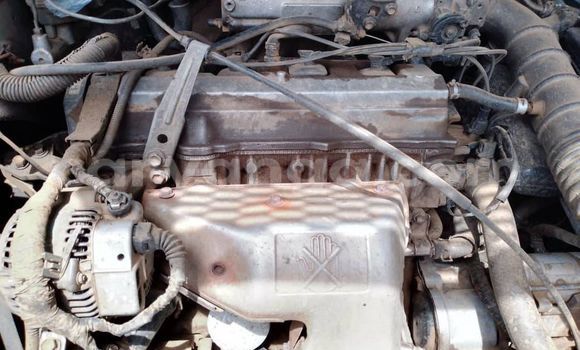 Nunua Ilio tumika Toyota Vista Beige Gari ndani ya Blantyre nchini Malawi Nunua Ilio tumika Toyota Vista Beige Gari ndani ya Blantyre nchini Malawi