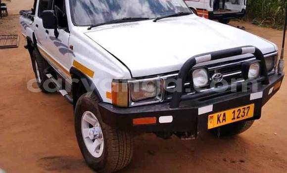 Nunua Ilio tumika Toyota Hilux White Gari ndani ya Blantyre nchini Malawi Nunua Ilio tumika Toyota Hilux White Gari ndani ya Blantyre nchini Malawi