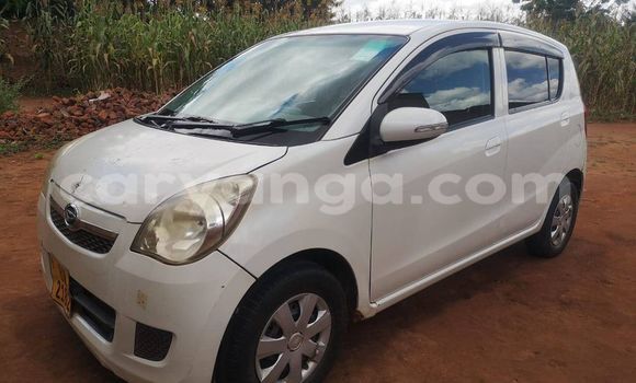 Nunua Ilio tumika Daihatsu Mira White Gari ndani ya Blantyre nchini Malawi Nunua Ilio tumika Daihatsu Mira White Gari ndani ya Blantyre nchini Malawi