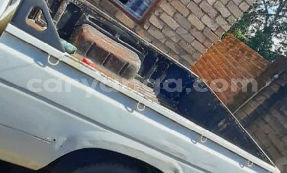 Nunua Ilio tumika Nissan Hardbody White Gari ndani ya Kasungu nchini Malawi Nunua Ilio tumika Nissan Hardbody White Gari ndani ya Kasungu nchini Malawi
