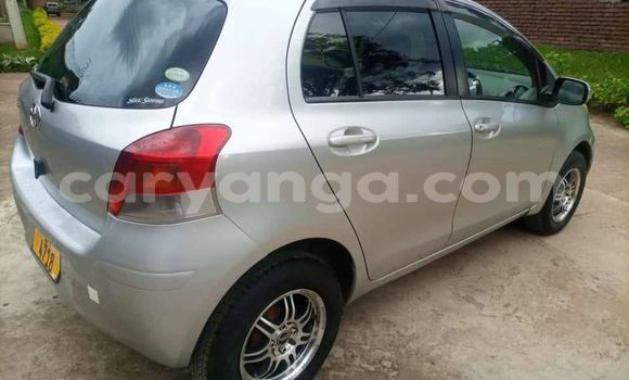 Nunua Ilio tumika Toyota Vitz Silver Gari ndani ya Blantyre nchini Malawi Nunua Ilio tumika Toyota Vitz Silver Gari ndani ya Blantyre nchini Malawi
