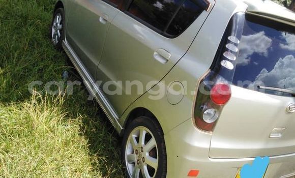 Nunua Ilio tumika Daihatsu Mira Silver Gari ndani ya Blantyre nchini Malawi Nunua Ilio tumika Daihatsu Mira Silver Gari ndani ya Blantyre nchini Malawi