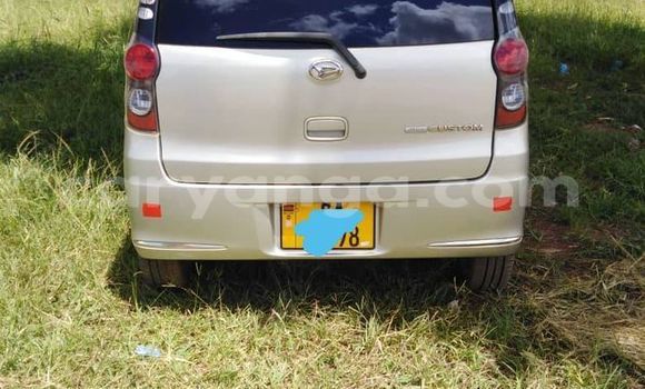 Nunua Ilio tumika Daihatsu Mira Silver Gari ndani ya Blantyre nchini Malawi Nunua Ilio tumika Daihatsu Mira Silver Gari ndani ya Blantyre nchini Malawi