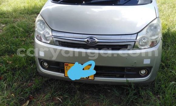 Nunua Ilio tumika Daihatsu Mira Silver Gari ndani ya Blantyre nchini Malawi Nunua Ilio tumika Daihatsu Mira Silver Gari ndani ya Blantyre nchini Malawi