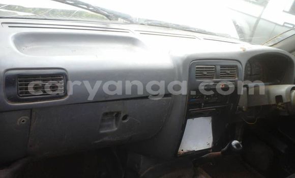 Nunua Ilio tumika Nissan Hardbody White Gari ndani ya Blantyre nchini Malawi Nunua Ilio tumika Nissan Hardbody White Gari ndani ya Blantyre nchini Malawi