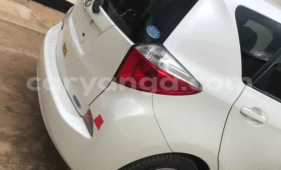 Nunua Ilio tumika Toyota Ractis White Gari ndani ya Blantyre nchini Malawi Nunua Ilio tumika Toyota Ractis White Gari ndani ya Blantyre nchini Malawi