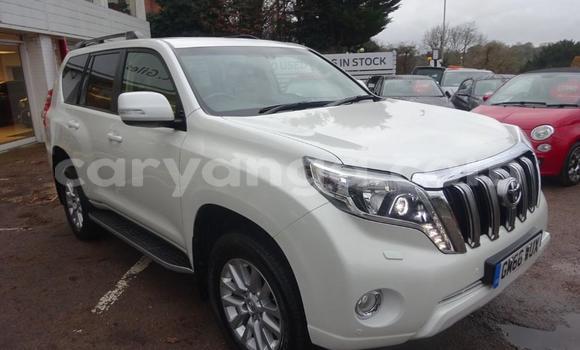 Nunua Ilio tumika Toyota Land Cruiser Prado White Gari ndani ya Lilongwe nchini Malawi Nunua Ilio tumika Toyota Land Cruiser Prado White Gari ndani ya Lilongwe nchini Malawi