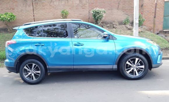 Acheter Occasion Voiture Toyota RAV4 Bleu à Blantyre, Malawi Acheter Occasion Voiture Toyota RAV4 Bleu à Blantyre, Malawi