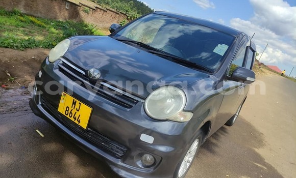 Nunua Ilio tumika Toyota Sienta Black Gari ndani ya Blantyre nchini Malawi Nunua Ilio tumika Toyota Sienta Black Gari ndani ya Blantyre nchini Malawi