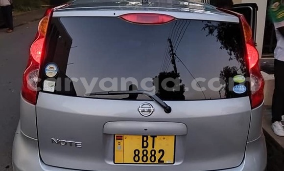 Nunua Ilio tumika Nissan Note Silver Gari ndani ya Blantyre nchini Malawi Nunua Ilio tumika Nissan Note Silver Gari ndani ya Blantyre nchini Malawi