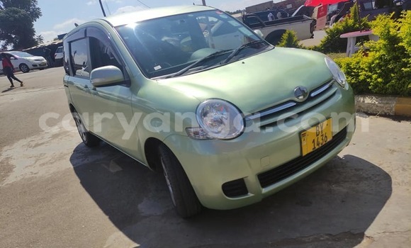 Nunua Ilio tumika Toyota Sienta Green Gari ndani ya Blantyre nchini Malawi Nunua Ilio tumika Toyota Sienta Green Gari ndani ya Blantyre nchini Malawi