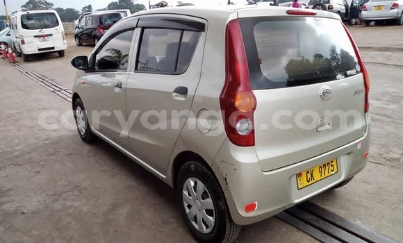 Nunua Ilio tumika Daihatsu Mira Beige Gari ndani ya Blantyre nchini Malawi Nunua Ilio tumika Daihatsu Mira Beige Gari ndani ya Blantyre nchini Malawi