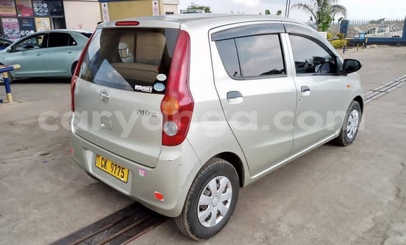 Nunua Ilio tumika Daihatsu Mira Beige Gari ndani ya Blantyre nchini Malawi Nunua Ilio tumika Daihatsu Mira Beige Gari ndani ya Blantyre nchini Malawi