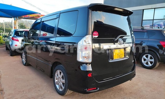 Nunua Ilio tumika Toyota Voxy Black Gari ndani ya Blantyre nchini Malawi Nunua Ilio tumika Toyota Voxy Black Gari ndani ya Blantyre nchini Malawi