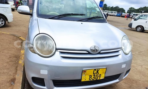 Nunua Ilio tumika Toyota Sienta Silver Gari ndani ya Blantyre nchini Malawi Nunua Ilio tumika Toyota Sienta Silver Gari ndani ya Blantyre nchini Malawi
