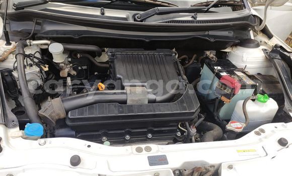 Nunua Ilio tumika Suzuki Swift White Gari ndani ya Blantyre nchini Malawi Nunua Ilio tumika Suzuki Swift White Gari ndani ya Blantyre nchini Malawi