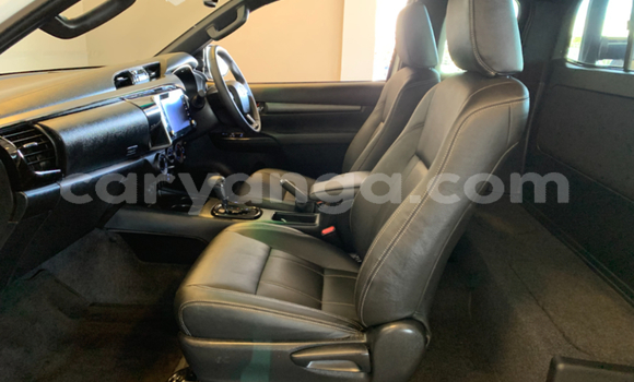 Nunua Ilio tumika Toyota Hilux White Gari ndani ya Blantyre nchini Malawi Nunua Ilio tumika Toyota Hilux White Gari ndani ya Blantyre nchini Malawi