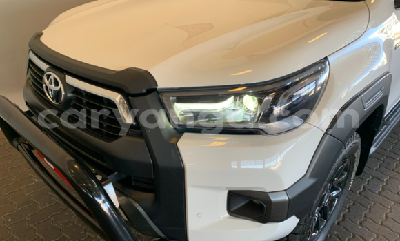 Nunua Ilio tumika Toyota Hilux White Gari ndani ya Blantyre nchini Malawi Nunua Ilio tumika Toyota Hilux White Gari ndani ya Blantyre nchini Malawi