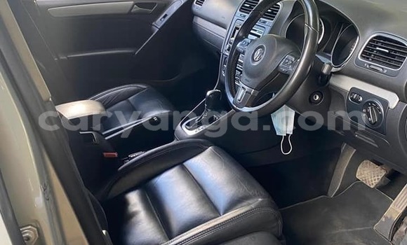 Nunua Ilio tumika Volkswagen Golf Beige Gari ndani ya Lilongwe nchini Malawi Nunua Ilio tumika Volkswagen Golf Beige Gari ndani ya Lilongwe nchini Malawi