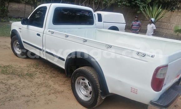 Nunua Ilio tumika Ford Ranger White Gari ndani ya Blantyre nchini Malawi Nunua Ilio tumika Ford Ranger White Gari ndani ya Blantyre nchini Malawi