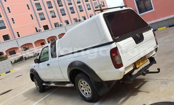 Nunua Ilio tumika Nissan Hardbody White Gari ndani ya Blantyre nchini Malawi Nunua Ilio tumika Nissan Hardbody White Gari ndani ya Blantyre nchini Malawi