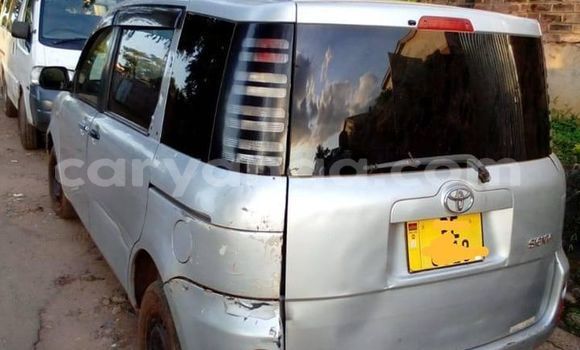 Buy Used Toyota Sienta Silver Car in Blantyre in Malawi Buy Used Toyota Sienta Silver Car in Blantyre in Malawi