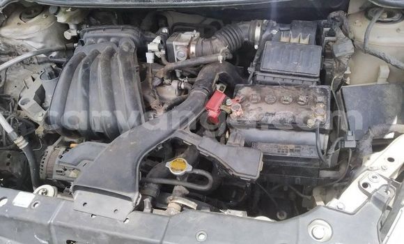 Buy Used Nissan Tiida Beige Car in Blantyre in Malawi Buy Used Nissan Tiida Beige Car in Blantyre in Malawi