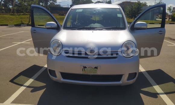 Buy Used Toyota Sienta Silver Car in Lilongwe in Malawi Buy Used Toyota Sienta Silver Car in Lilongwe in Malawi