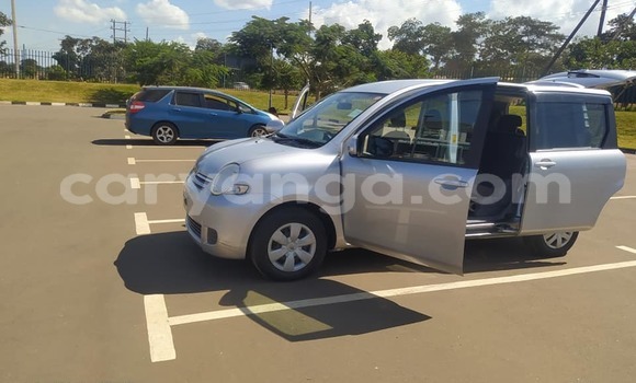 Buy Used Toyota Sienta Silver Car in Lilongwe in Malawi Buy Used Toyota Sienta Silver Car in Lilongwe in Malawi