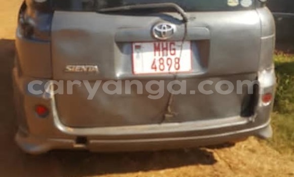 Buy Used Toyota Sienta Silver Car in Lilongwe in Malawi Buy Used Toyota Sienta Silver Car in Lilongwe in Malawi