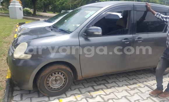 Buy Used Toyota Sienta Silver Car in Lilongwe in Malawi Buy Used Toyota Sienta Silver Car in Lilongwe in Malawi