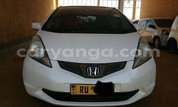 Buy Used Honda FIT White Car in Lilongwe in Malawi Buy Used Honda FIT White Car in Lilongwe in Malawi