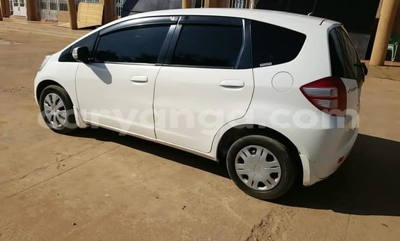 Buy Used Honda FIT White Car in Lilongwe in Malawi Buy Used Honda FIT White Car in Lilongwe in Malawi