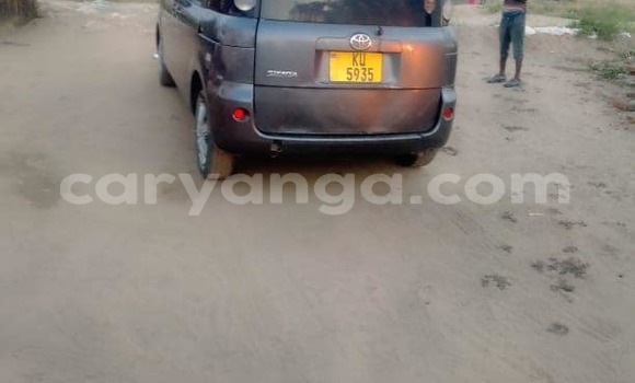 Buy Used Toyota Sienta Black Car in Lilongwe in Malawi Buy Used Toyota Sienta Black Car in Lilongwe in Malawi